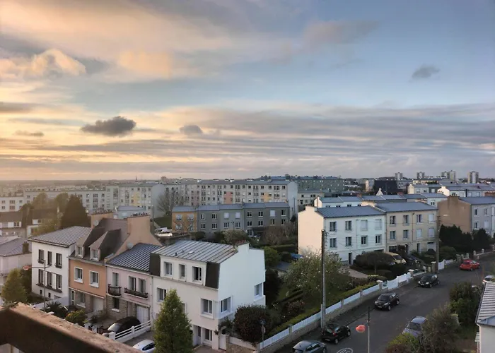 Lumineux 70 M2 Proche Centre * Brest