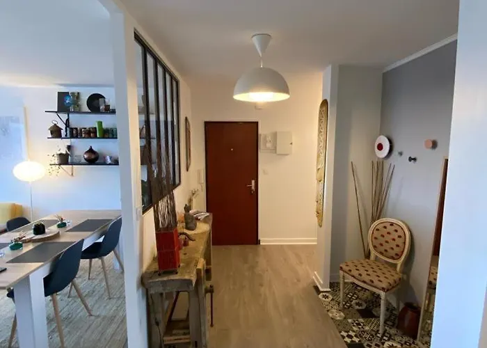 Lumineux 70 M2 Proche Centre *